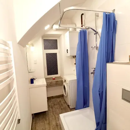 아파트 Katrinas Cosy Center *
